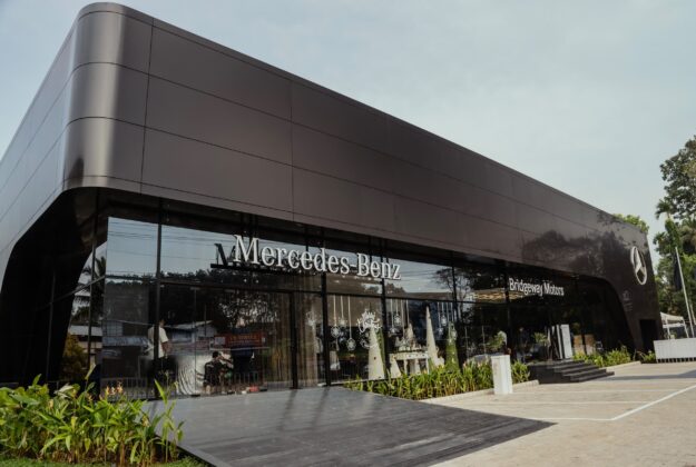 Mercedez Benz Showroom, Bridgeway Motors